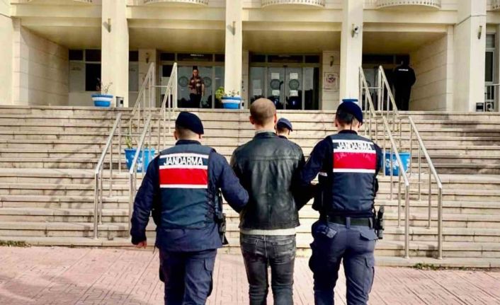 Araması olan ve yakalanan 49 kişiden 27’si tutuklandı