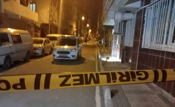 Bağcılar’da silahlı kavga: 2 yaralı