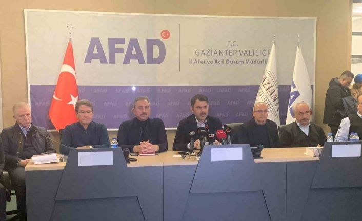 Bakan Kurum depremle ilgili son bilgileri paylaştı: “10 ilde 307 bin 763 bina incelendi”