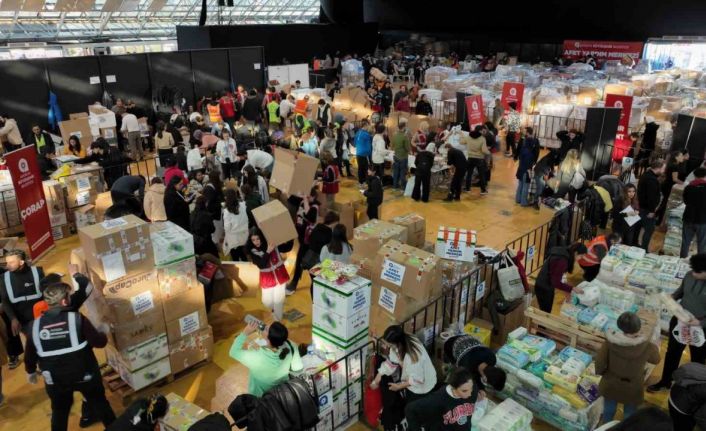 Başkan Böcek, deprem bölgesi için acil ihtiyaç listesini açıkladı