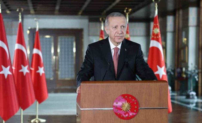 Cumhurbaşkanı Erdoğan: “Türkiye’nin bölünmüş yol uzunluğunun 2023’te 30 bin kilometre olacak”