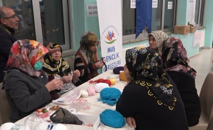 Depremzede vatandaşlar için hobi kursları açıldı