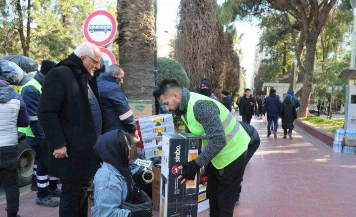 Efeler Belediyesi ’acil ihtiyaç listesini’ güncelledi