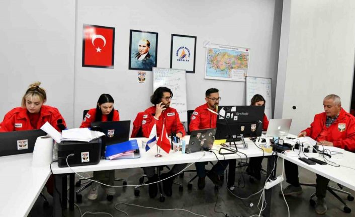 Hatay’daki AKUT Antalya biriminin koordinasyonu ASSİM’den yürütülüyor