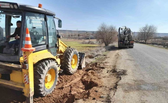 İl Özel İdare ekipleri köylerin sorunlarını çözmeye devam ediyor