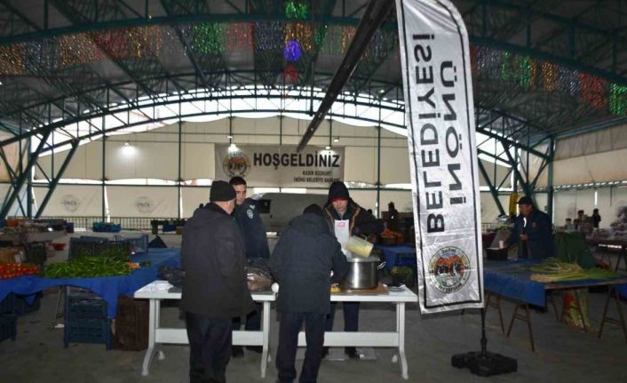 İnönü Belediyesi sıcak çorba ikramına devam ediyor