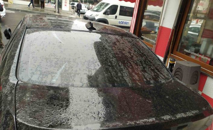 İstanbul’da yağmur yerine çamur yağdı