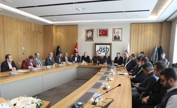 Kayseri Deprem Koordinasyon Merkezi yardımları hızla devam ediyor