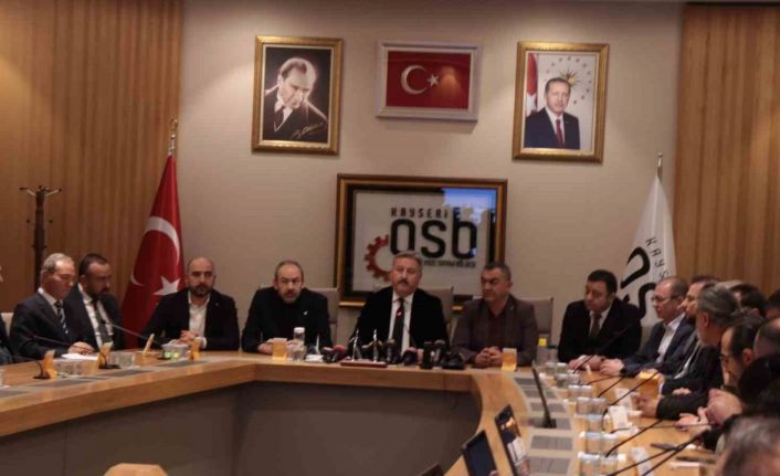 Kayserililer dayanışmayı “Deprem Koordinasyon Merkezi” ile gösterdi