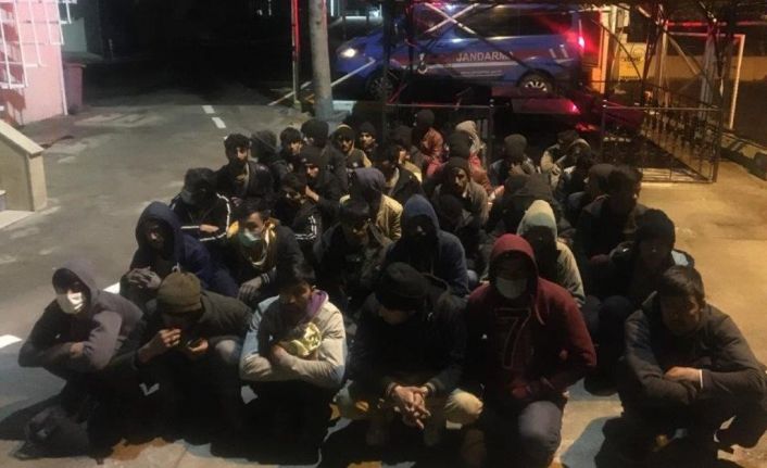 Kocaeli’de 21 düzensiz göçmenin yakalandığı iş yerine 986 bin TL ceza