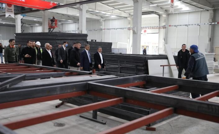 Konteyner üretim merkezleri incelendi