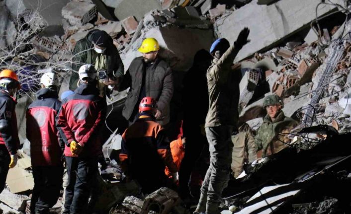 Malatya’da yıkılan binanın altında kalan olmadığı belirlendi