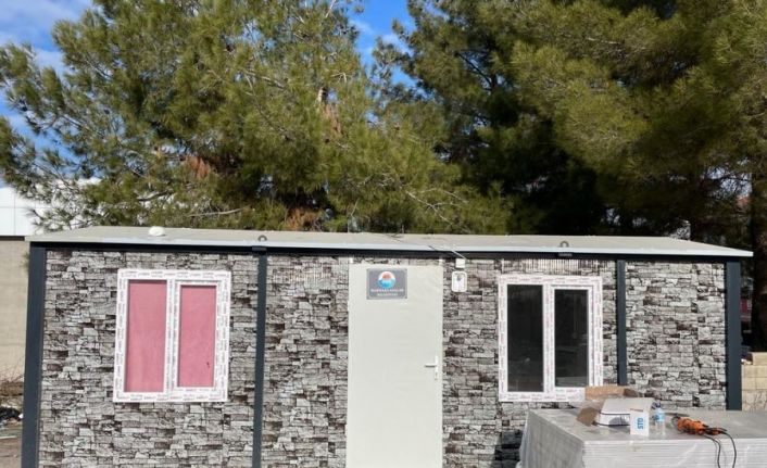 Marmara Belediyesi’nden deprem bölgesine konteyner desteği