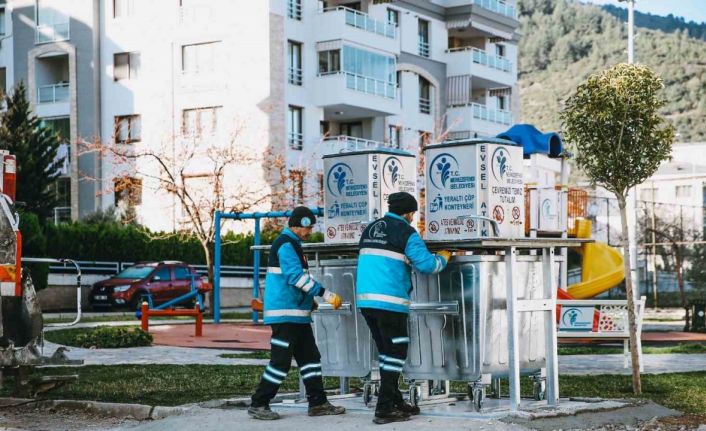 Merkezefendi’de yer altı çöp konteyneri 80 farklı noktaya yerleştirildi