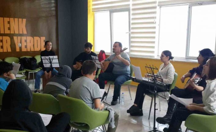 MSKÜ Eğitim Fakültesinden misafir çocuklara moral etkinliği