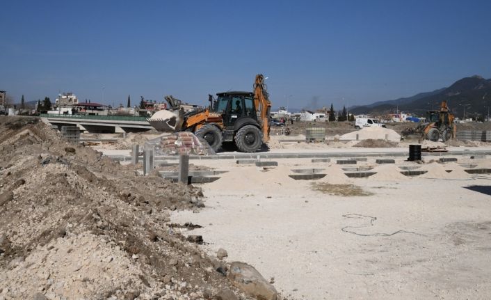 Osmaniye’de konteyner kent kurulumu sürüyor