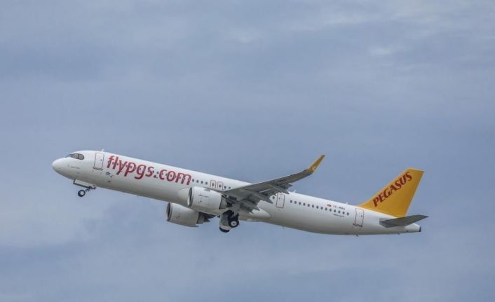 Pegasus Hava Yolları deprem bölgesinden 30 binin üzerinde vatandaşı tahliye etti