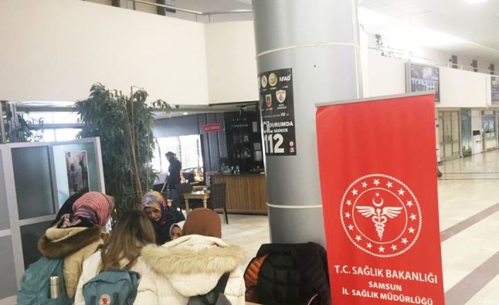 Samsun’dan deprem bölgesine 98 gönüllü sağlık çalışanı daha gitti