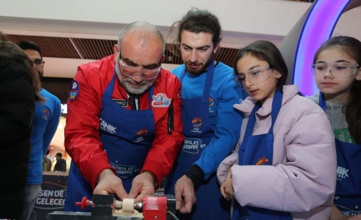 Sandıkçı: “Canik’te teknolojiyi üreten ve geliştiren bir nesil yetişiyoruz”