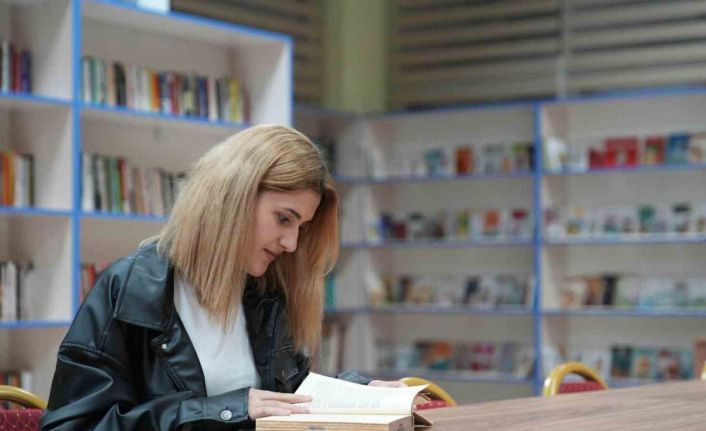 Tarsus Belediyesi Etüt Merkezinin kurulmasına öncülük etti, depremde yaşamını yitirdi