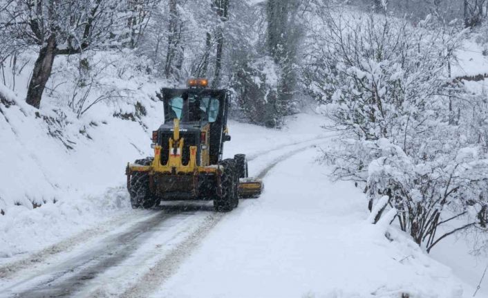 Tekkeköy kırsalı beyaza büründü