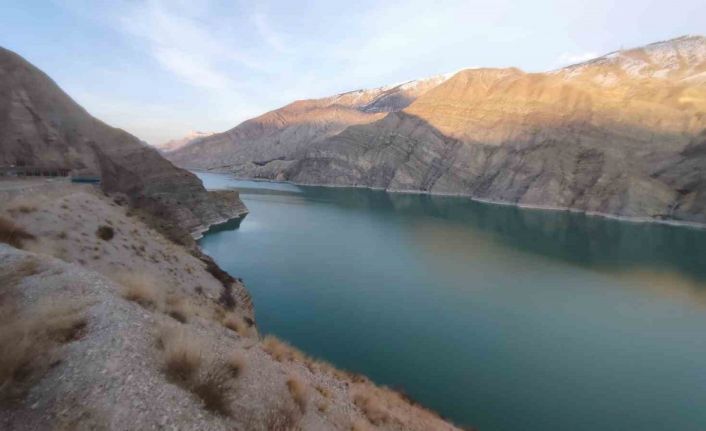 Tortum Gölü’nde son 10 yılın en düşük su seviyesi görüldü