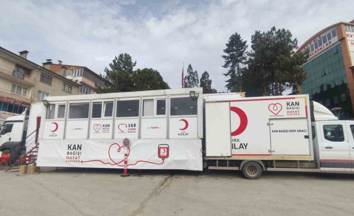 Tosya’da depremzedeler için 450 ünite kan bağışı yapıldı