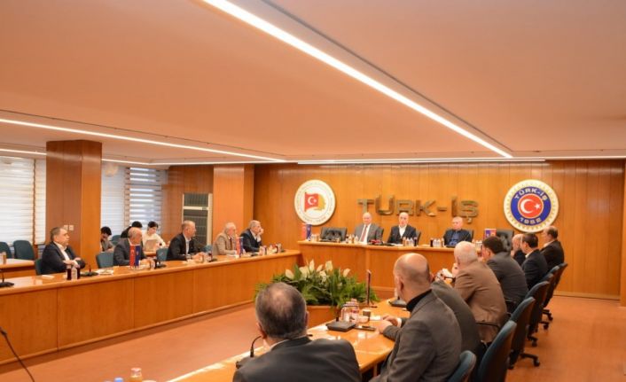Türk-İş Genel Başkanı Atalay: “Talebimiz, seçim sathına girmeden Kamu Sözleşmelerini bitirmek”