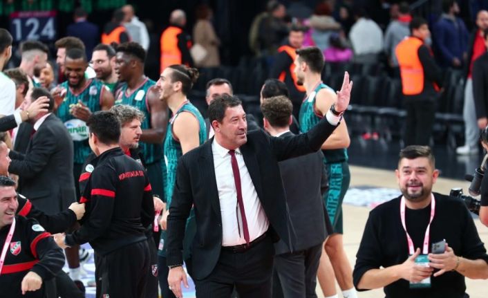 Ufuk Sarıca gönüllere taht kurdu