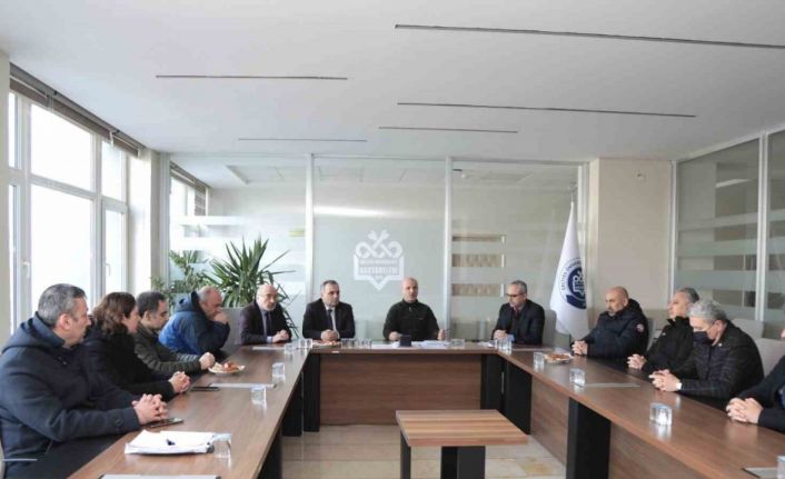 YÖK Başkanı Özvar ve ERÜ Rektörü Altun, Deprem Bölgesinden ERÜ’ye Sevk Edilen Yaralıları Ziyaret Etti