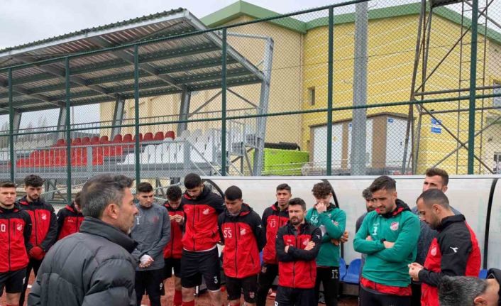 1969 Bilecik Spor Kulübü futbolcularından zorlu Tekirdağ deplasmanı öncesi moraller yerinde