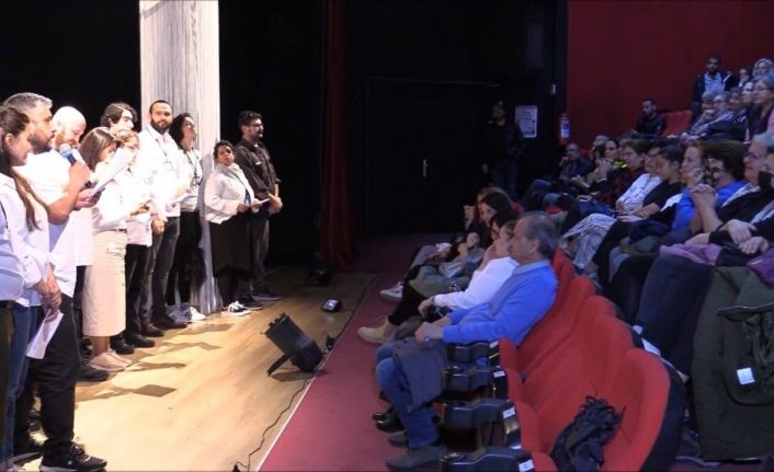 3. Kadın Oyunları Festivali Dünya Tiyatro Günü beyannemesinin okunmasıyla sona erdi