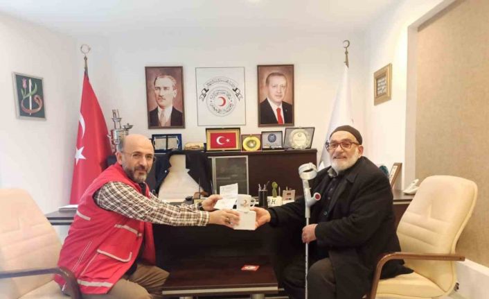 87’lik dede emekli maaşını depremzedelere bağışladı