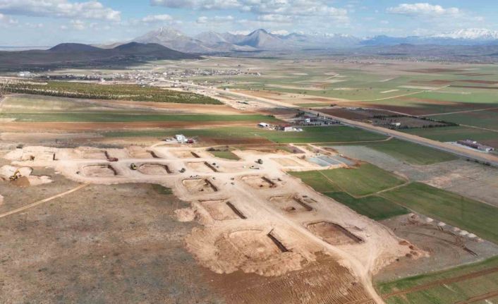 Afşin’de TOKİ temelleri hızla atılıyor, son durum dron ile görüntülendi