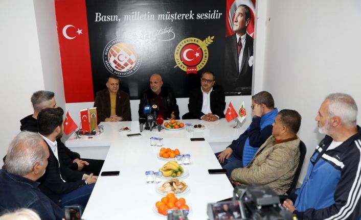 Alanyaspor Başkanı Çavuşoğlu: "Maçın sonucuyla oynandı. Ben böyle bir penaltı görmedim"