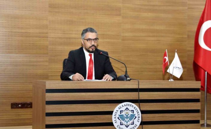 ALKÜ’de arkeolojik istihbaratın önemi anlatıldı