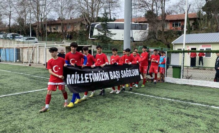 Amatör maçın hakeminden alkışlanacak davranış