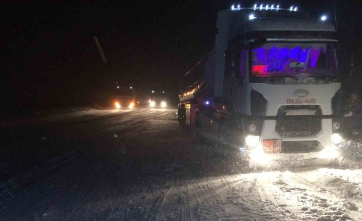 Antalya-Konya karayolunda kar yağışı etkili oldu