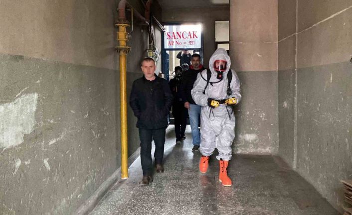 Apartmana yayılan kötü kokudan zehirlenen kişi sayısı 5’e yükseldi