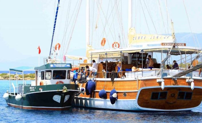 Atık alım tekneleri sezona hazırlanıyor