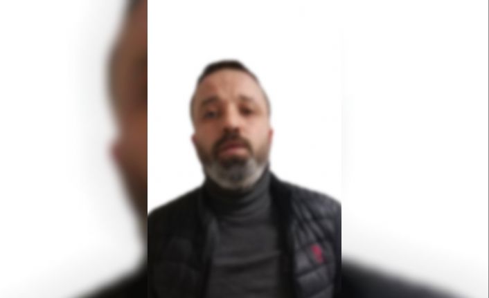 Bağcılar’da dehşet anları kamerada: Borcunu almak için silahına sarılıp öldürmekle tehdit etti