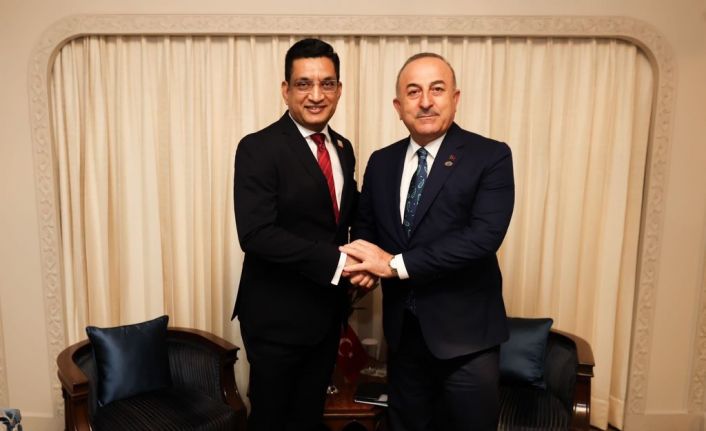 Bakan Çavuşoğlu, Sri Lankalı, Brezilyalı ve Hırvat mevkidaşları ile görüştü