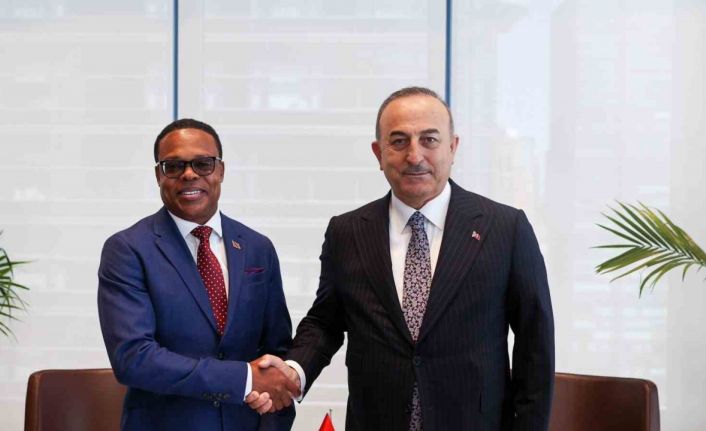 Bakan Çavuşoğlu, Trinidad ve Tobago Dışişleri Bakanı Browne ile görüştü