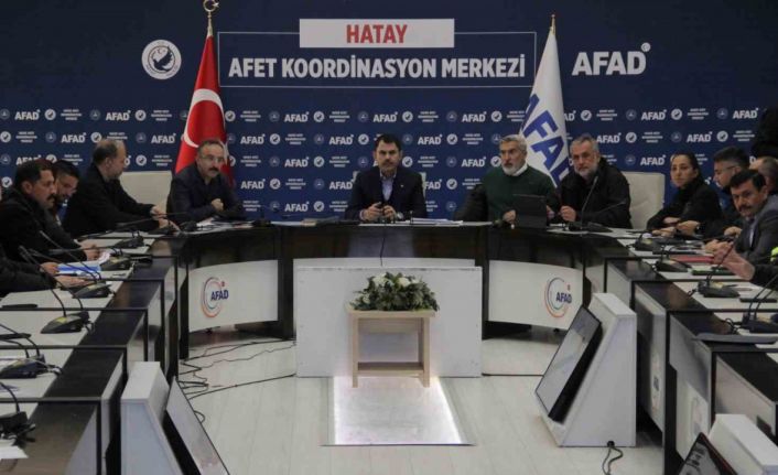 Bakan Kurum: "312 bin 931 binanın yıkık, acil yıkılacak, ağır ve orta hasarlı olduğunu tespit ettik"