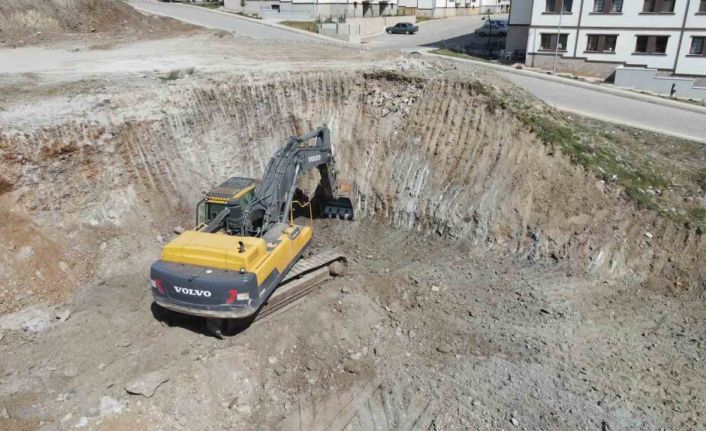 Bakan Kurum: "72 bin 596 konut yapacağımız Kahramanmaraş’ta ilk kazmayı vurduk"