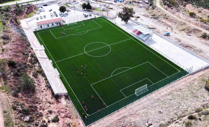 Başkan Aydın, Seferihisar’daki stat için "1 yıl" dedi, 8 ayda bitti