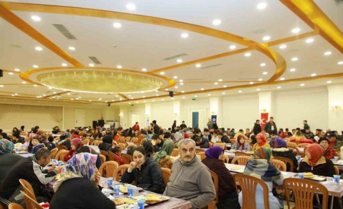 Başkan Kibar: "Her gün bin 300 vatandaşımız iftar soframızda buluşuyor"