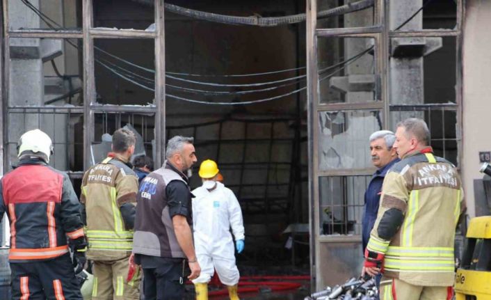 Başkentte kimyasal madde üretimi yapan fabrikada yangın: 1 ölü, 3 yaralı