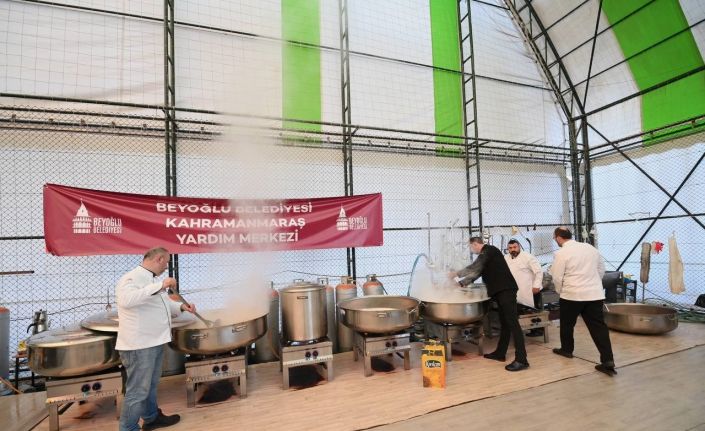 Beyoğlu Belediyesi, her gün 15 bin depremzedeye iftar ve sahur yemeği verecek