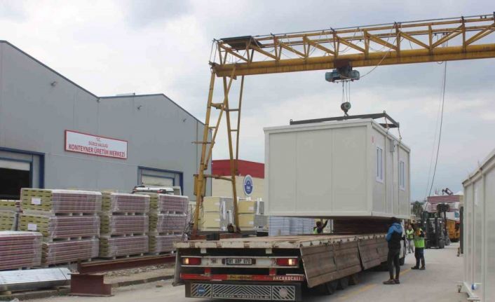 Bin 576 konteyner deprem bölgesinde